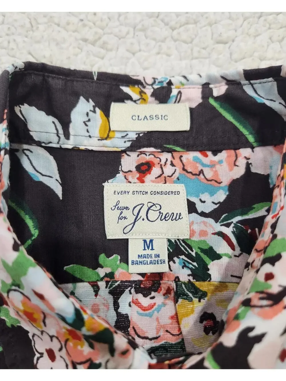 J. Crew Floral Print Short Sleeve Button Down Shirt Flex Classic Fit Size Medium